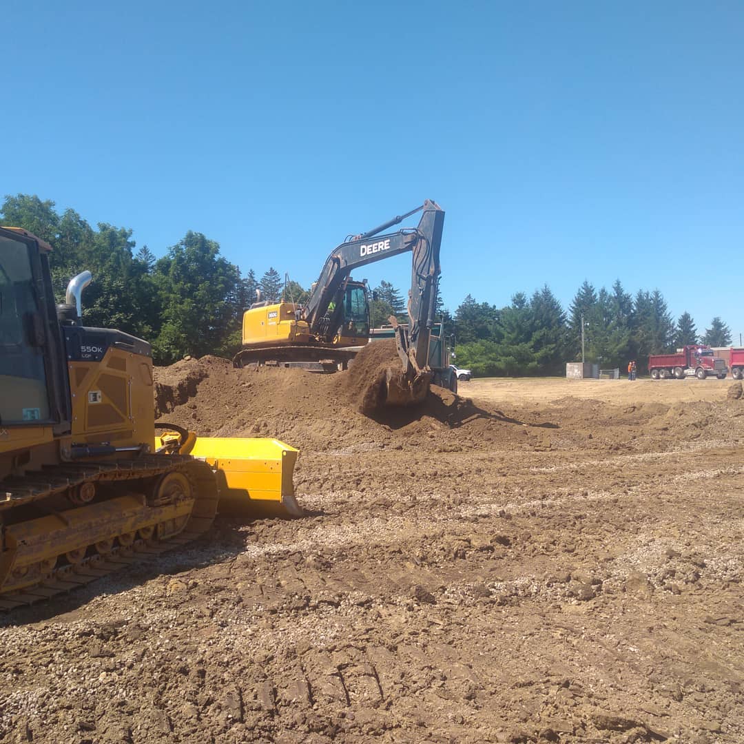 Clean fill removal during construction of an institutional septic bed in Binbrook