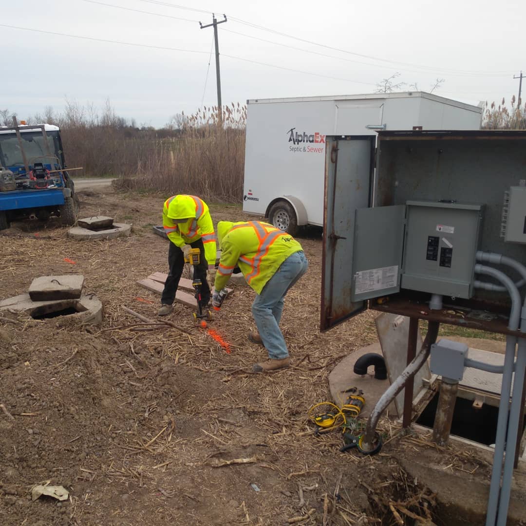 Electronic locating equipment being used for septic system repairs in Haldimand, highlighting precision and efficiency.